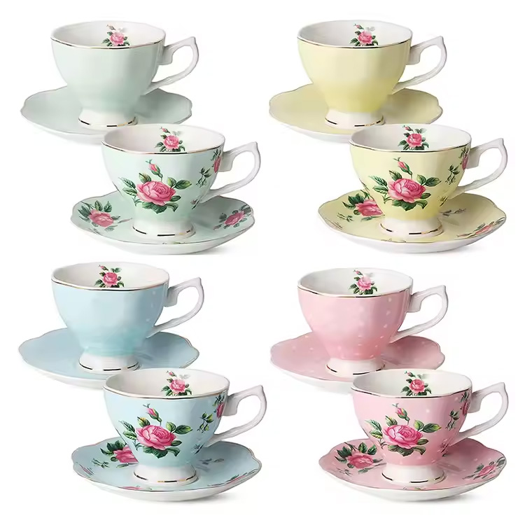 Juntos de tazas y platillos de té multicolor de Latte Floral Latte