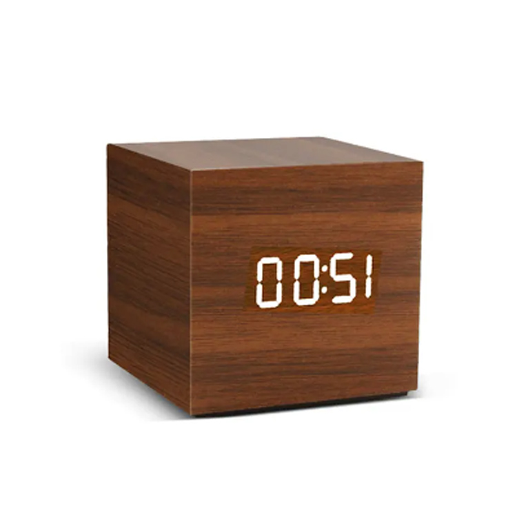Control de voz de alarma digital Reloj digital de madera USB